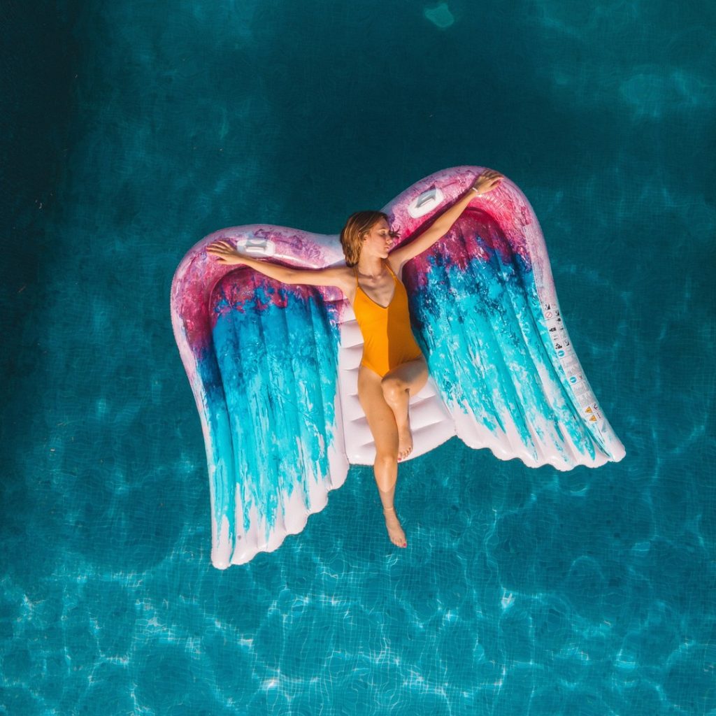 Dive into Summer with IG-Worthy Pool Floats
